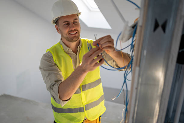 Best Licensed Electrician  in Wolcottville, IN